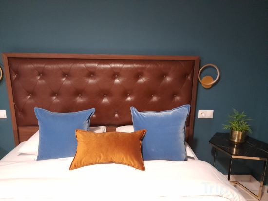 Фото Black Onyx Comfort Suites