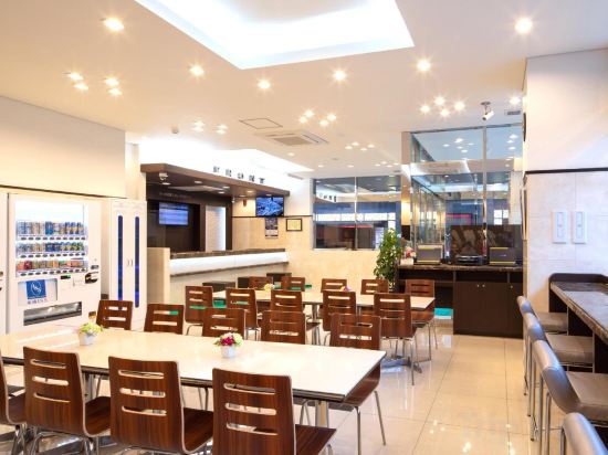 Фото Toyoko Inn Osaka Kyobashi Sakuranomiya