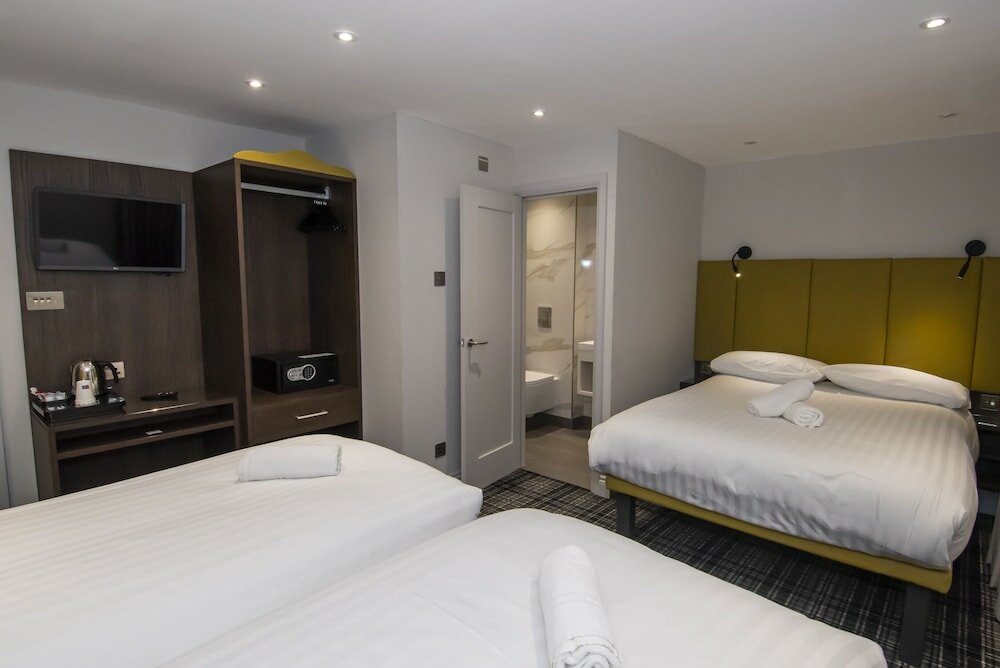 Фото Howard Winchester Hotel