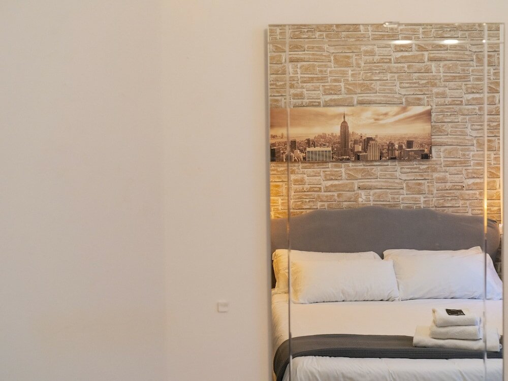 Фото Salotto Piramide B&b