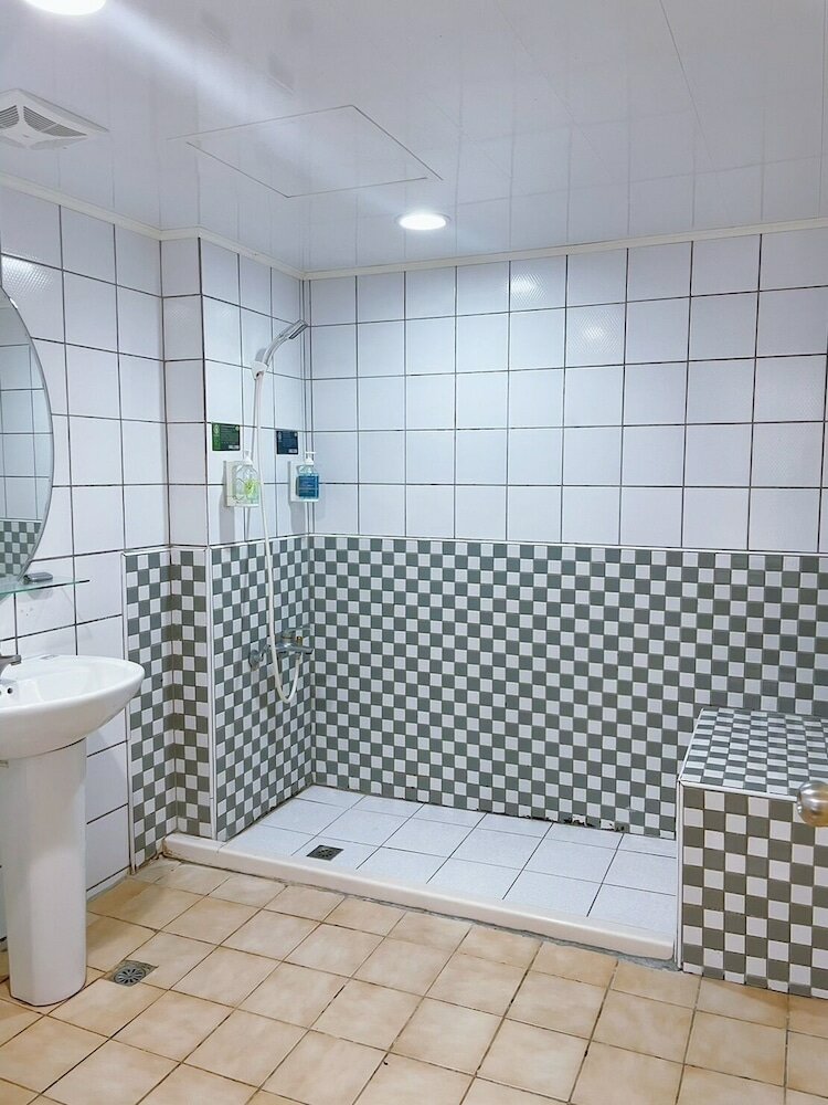 Фото A22 Wei Lu Hotel