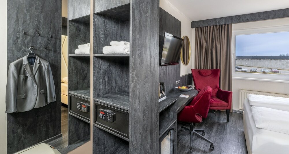 Фото Plaza Inn Mühldorf am Inn