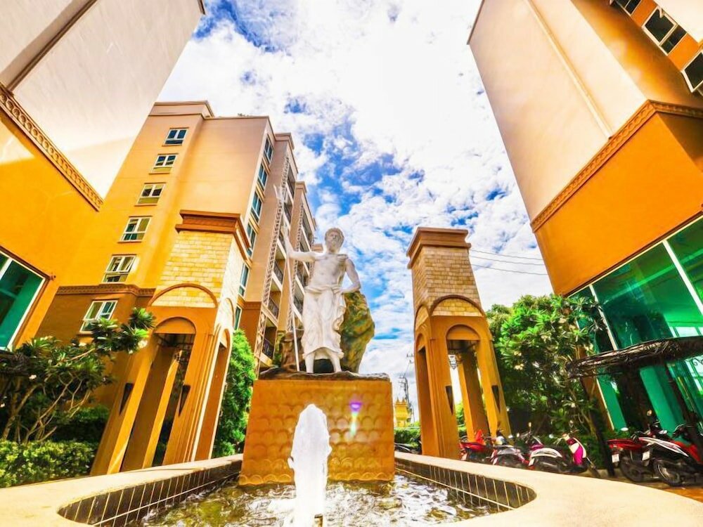 Фото Atlantis Condo & Water Park Pattaya by the Sea