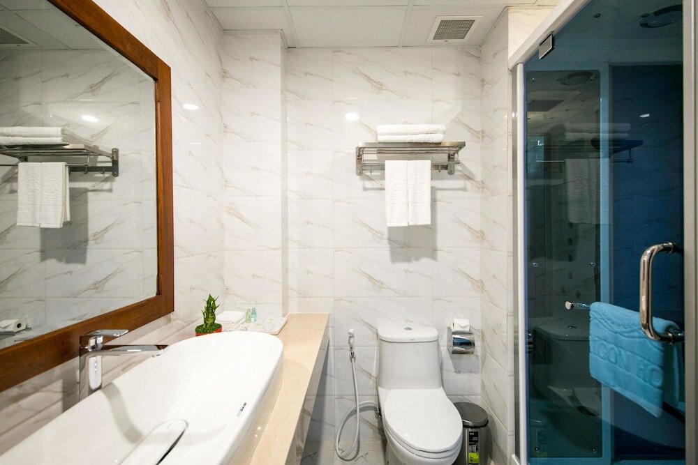 Фото Le Saigon Hotel