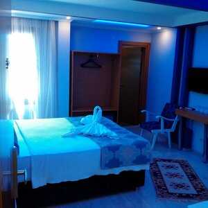 Otel Safran Palas (İzmir, Foça, Mustafa Kemal Atatürk Mah., Merkez Cad., 21), hotel