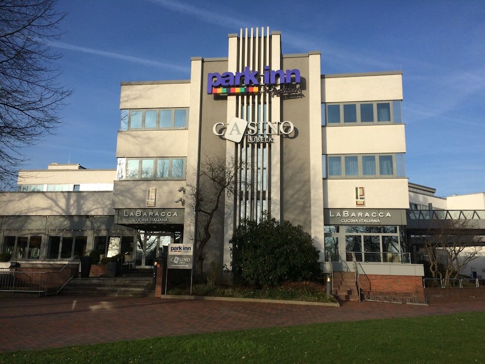 Фото Park Inn by Radisson Lübeck