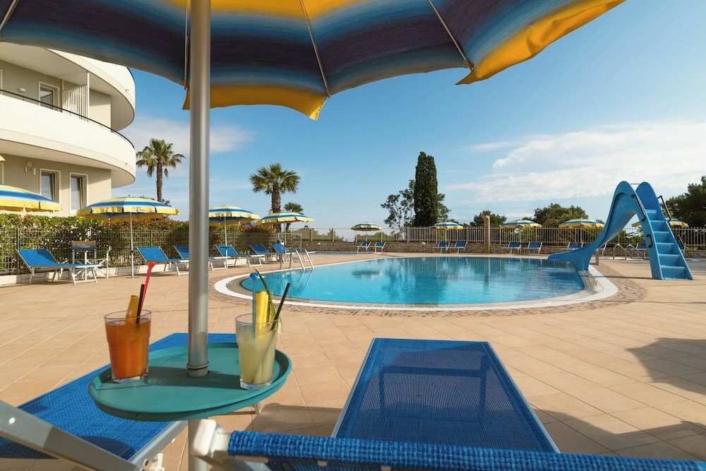 Фото Hotel Lo Smeraldo