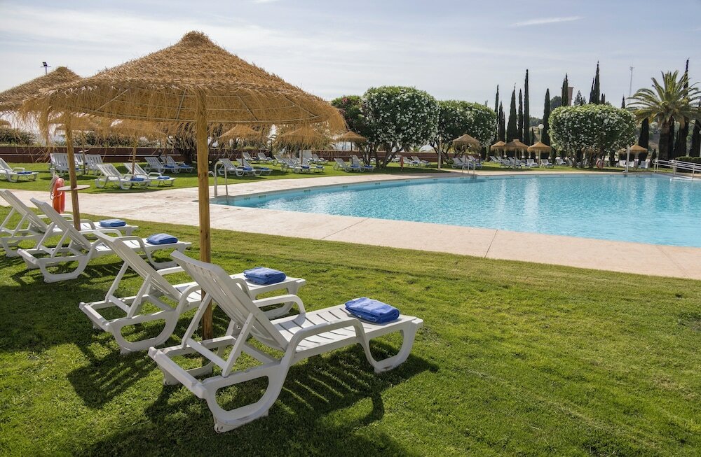 Фото Hotel Ilunion Alcora Sevilla