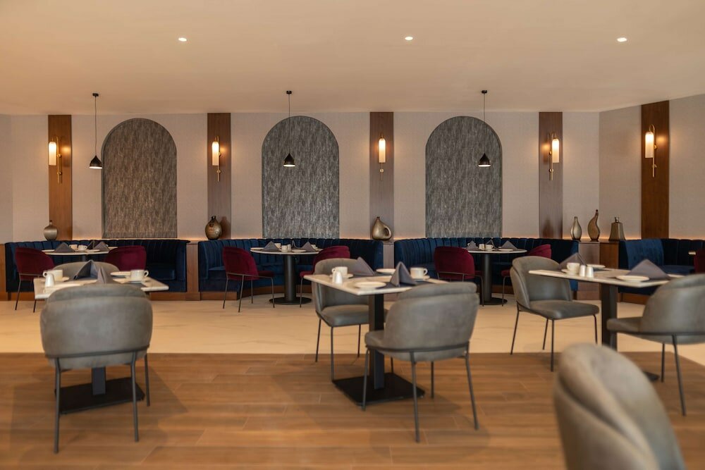 Фото Radisson Blu Hotel, Amman Galleria Mall