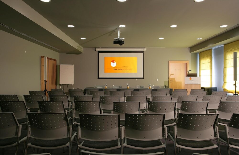 Фото Golden Residence Hotel