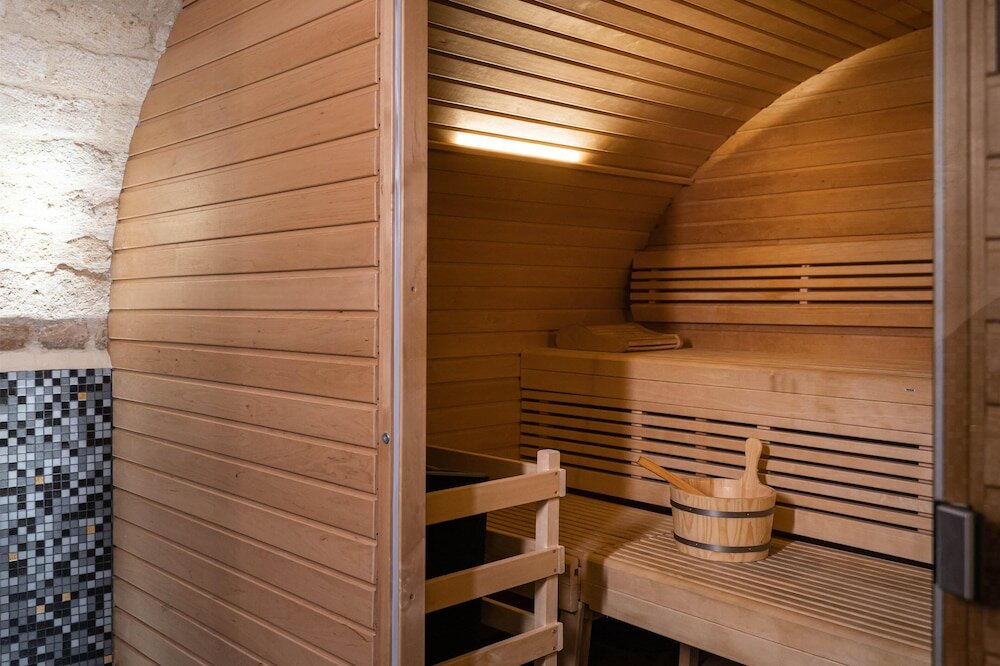 Фото Hotel Bourgogne & Montana