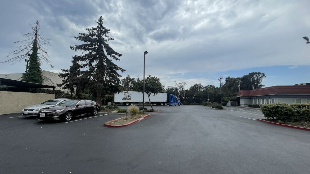 Фото Red Roof Inn Hayward