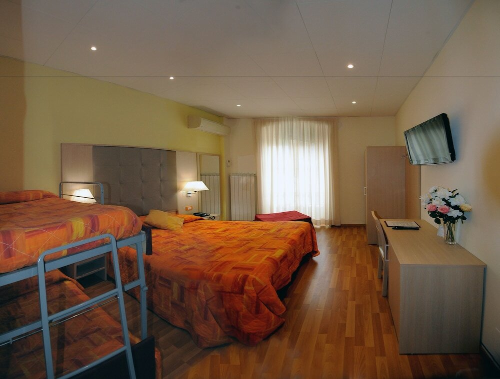 Фото Hotel Alexander