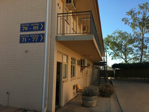 Гостиница Opal Inn Hotel Motel в Кубер-Педи