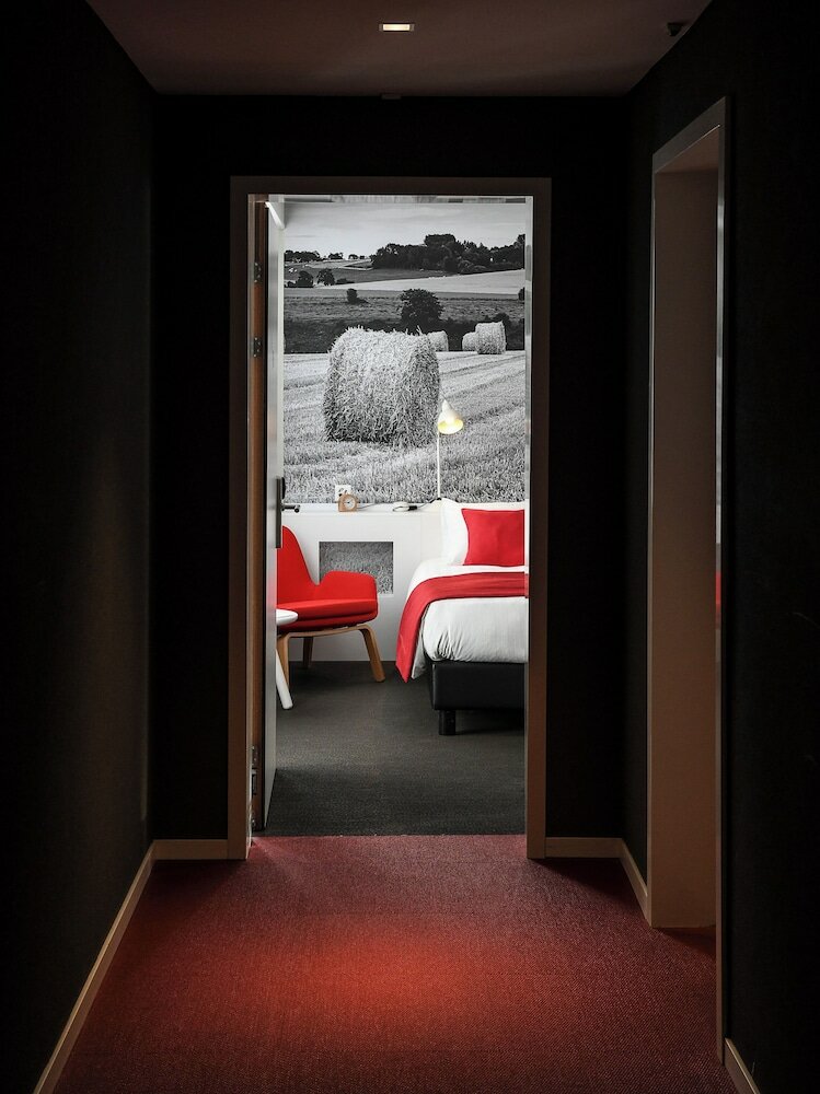 Фото Home Swiss Hotel