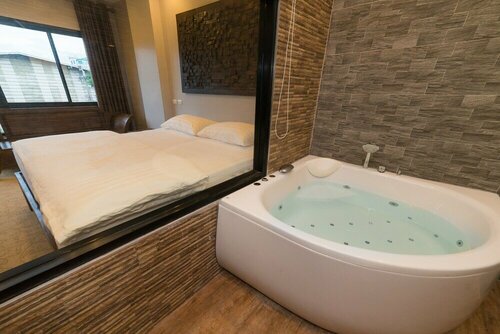 Гостиница Отель Thongtara House Boutique в Самутпракане