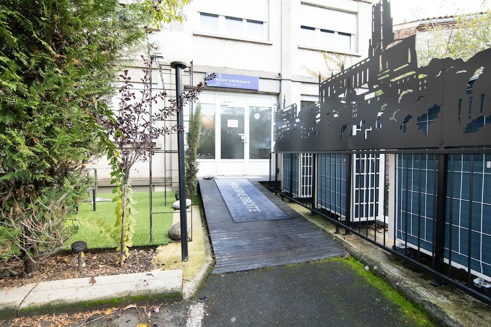 Фото The Originals City, Hôtel Rive Droite, Albi