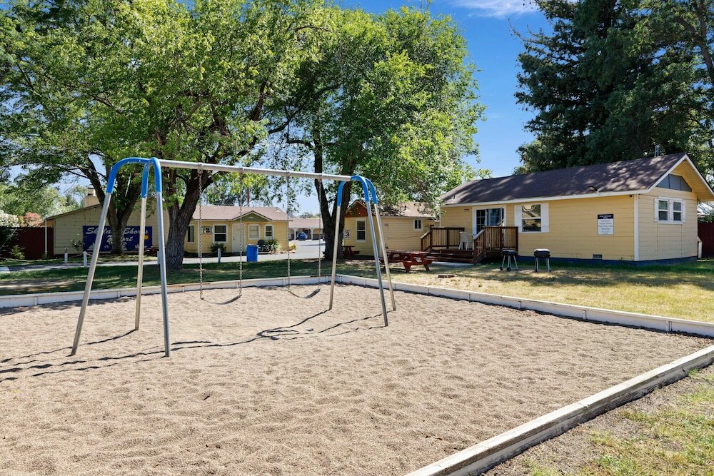 Фото Skylark Shores Resort