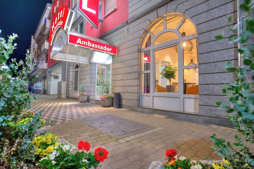 Фото Ambassador