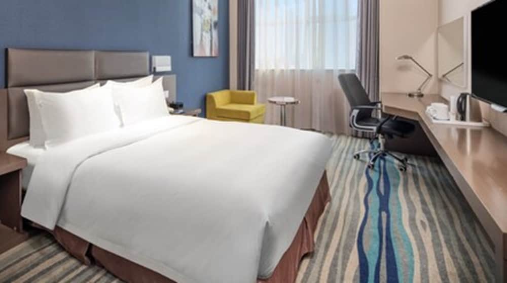 Фото Holiday Inn Express Shenyang North Station