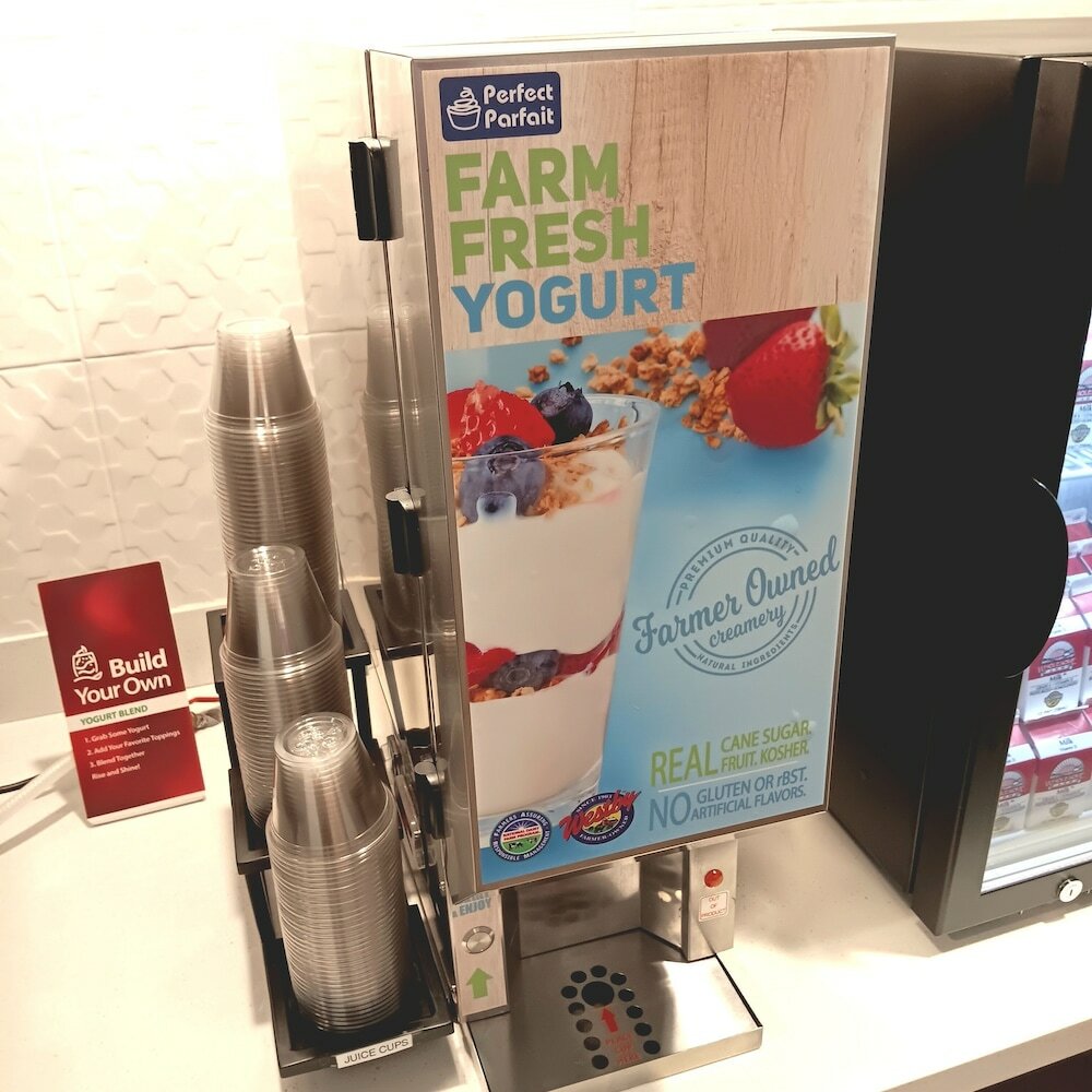 Фото Best Western Plus Desert View Inn & Suites