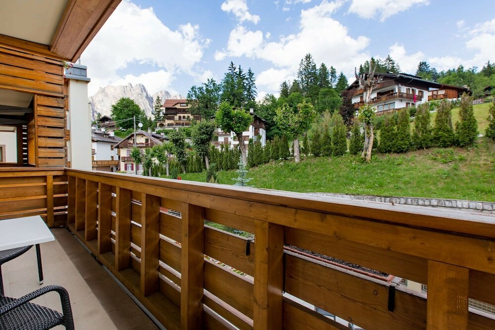 Фото Radisson Residences Savoia Palace Cortina d’Ampezzo