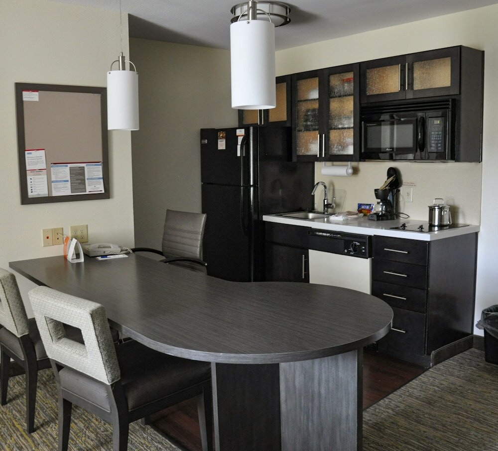 Фото Candlewood Suites Louisville Airport, an Ihg Hotel