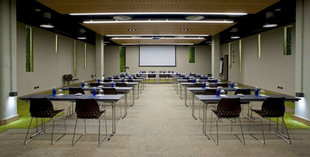 Фото Hotel Aravaca Village