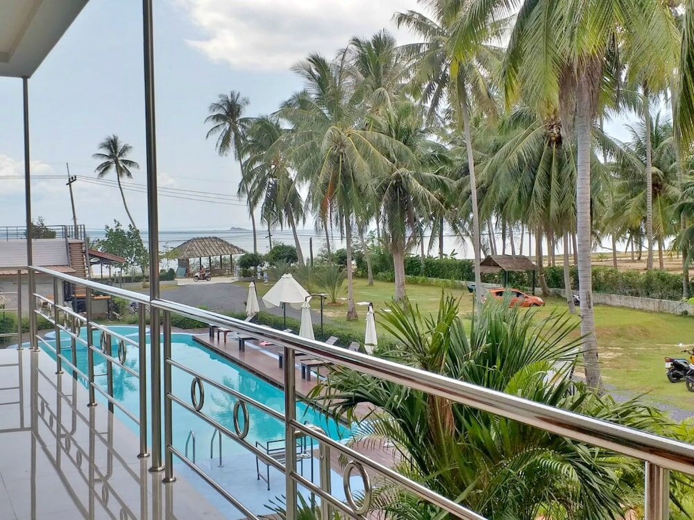 Фото The Ford Sunset Beach Resort