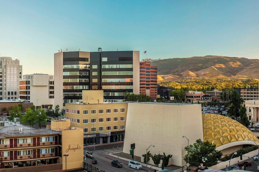 Фото Renaissance Reno Downtown Hotel & SPA