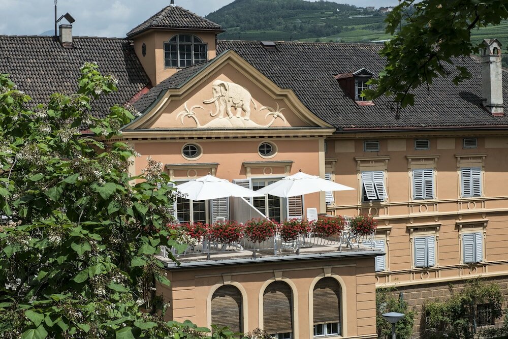 Фото Hotel Elephant