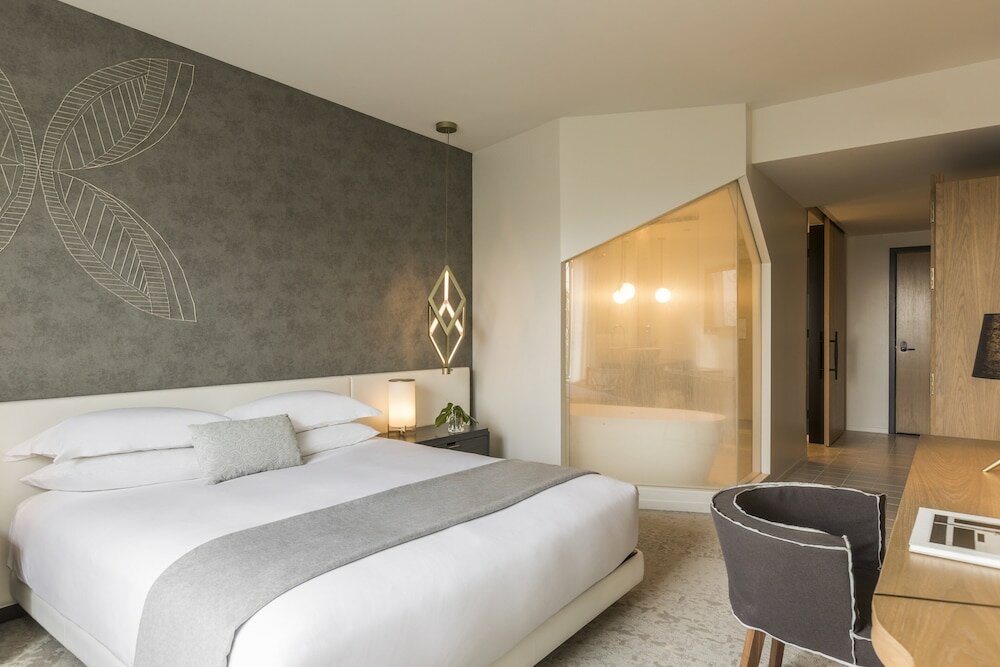 Фото Kimpton La Peer Hotel