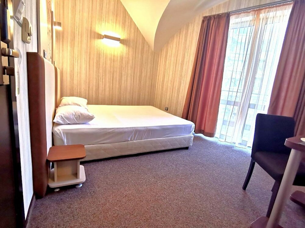 Фото Elate Plaza Business Hotel