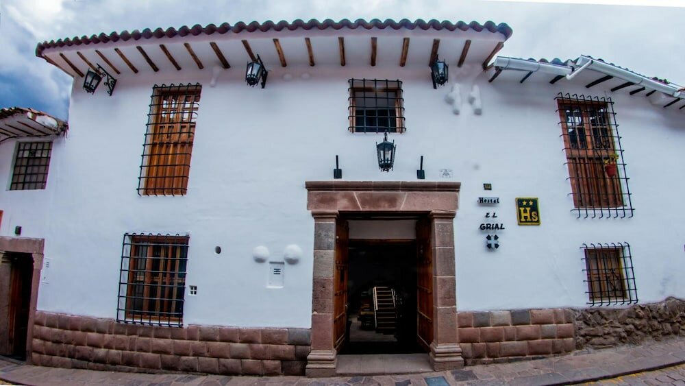 Фото Hostal El Grial