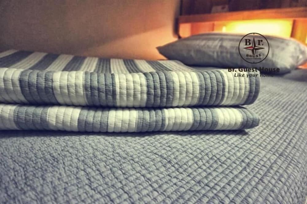 Фото Br. Guesthouse Hongdae