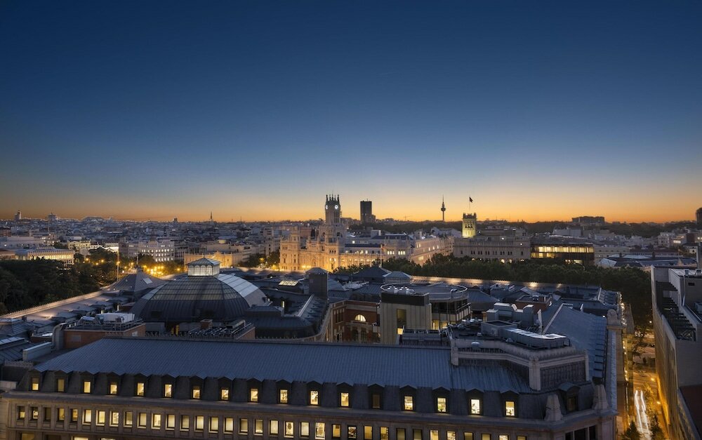 Фото Nh Collection Madrid Suecia