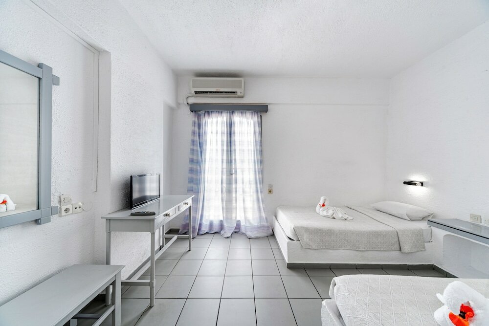 Фото Iro Hotel