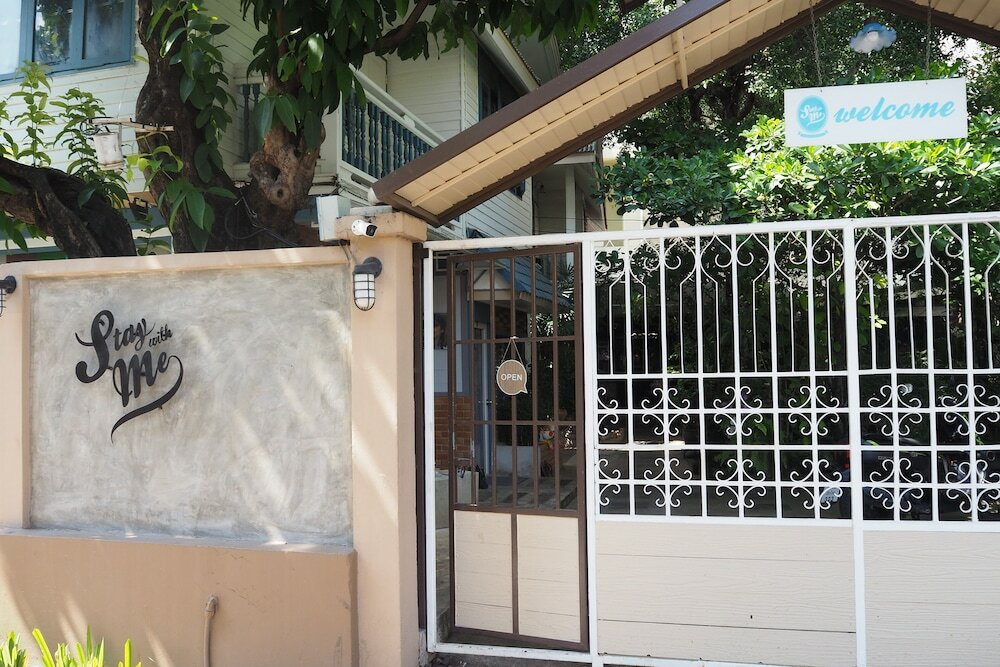 Фото Stay With Me Guesthouse