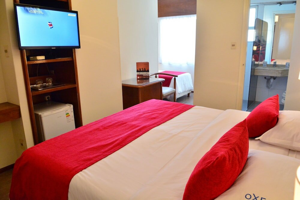 Фото Oxford Hotel