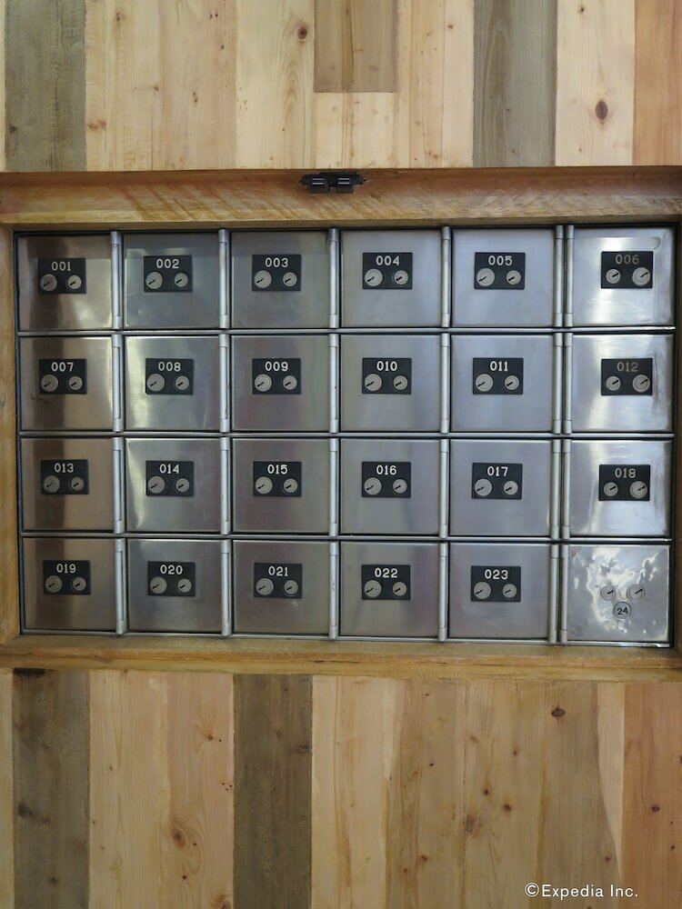 Фото S Hotel and Residences