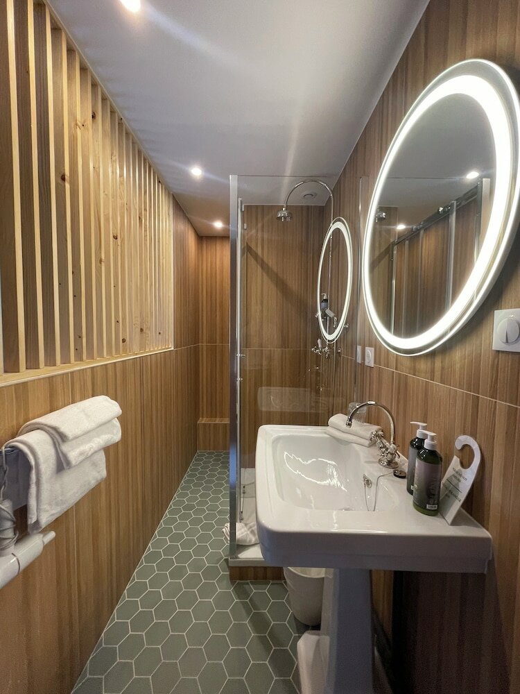 Фото Hôtel d'Angleterre