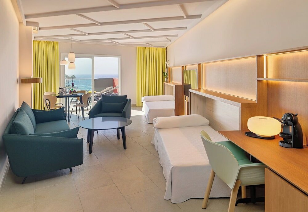 Фото 153072904673