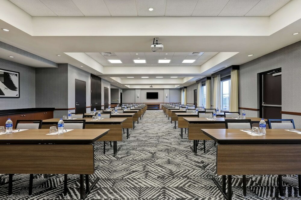 Фото Hyatt Place San Antonio – North/Stone Oak