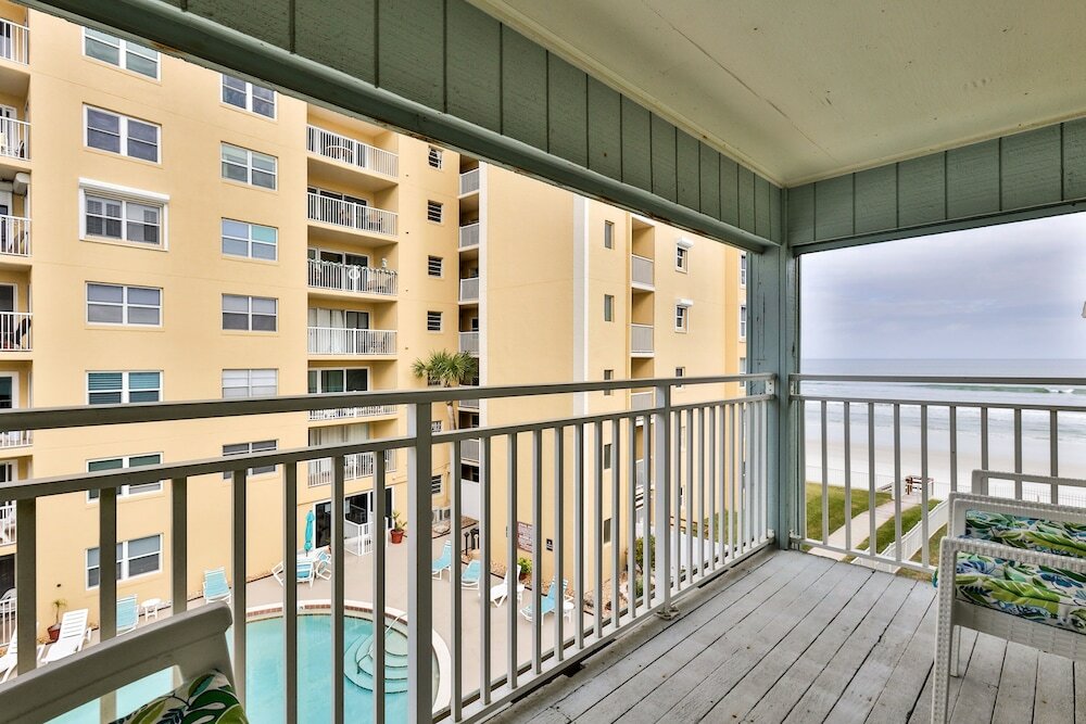 Фото Coastal Waters Inn