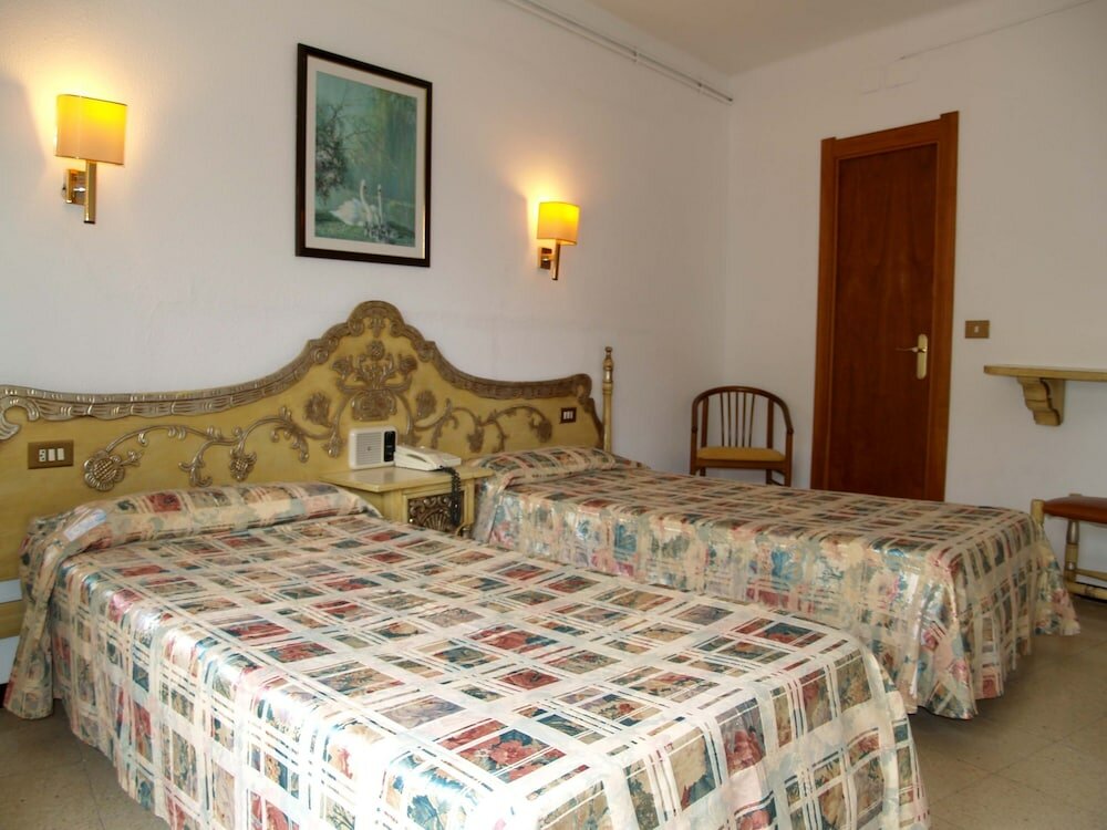 Фото Hotel Hostal del Sol