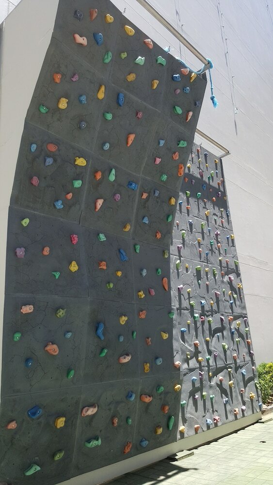 Фото One Pacific Residence Mactan Newtown Sdc