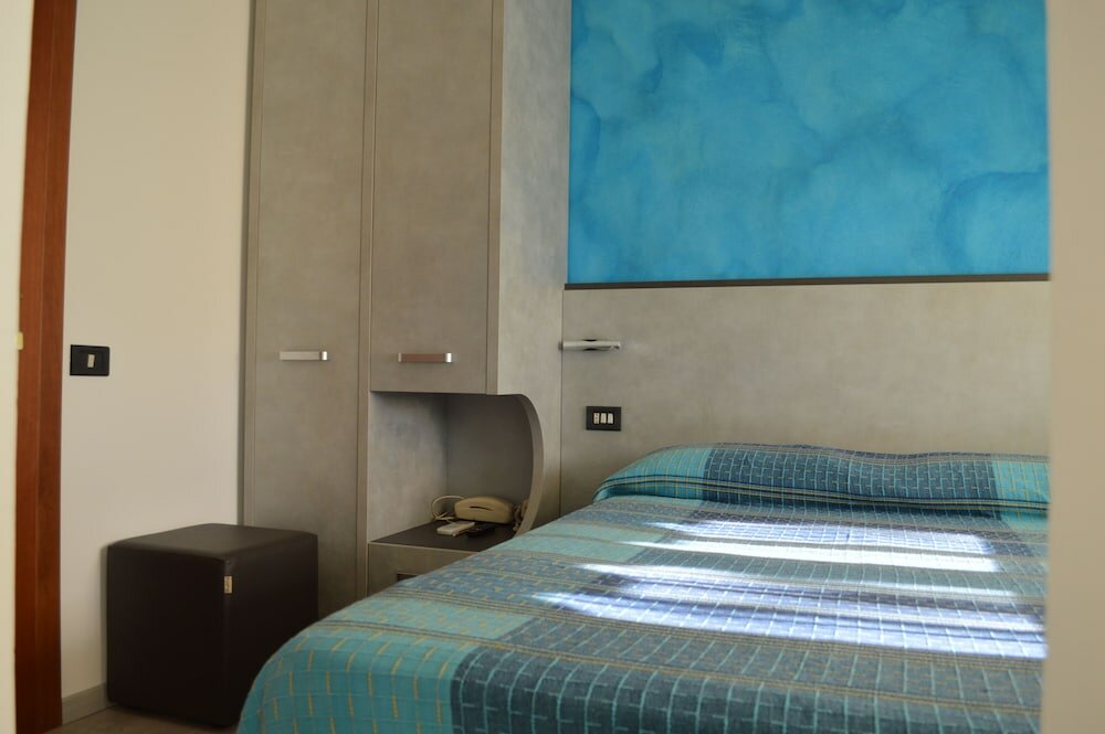 Фото Hotel Amelia