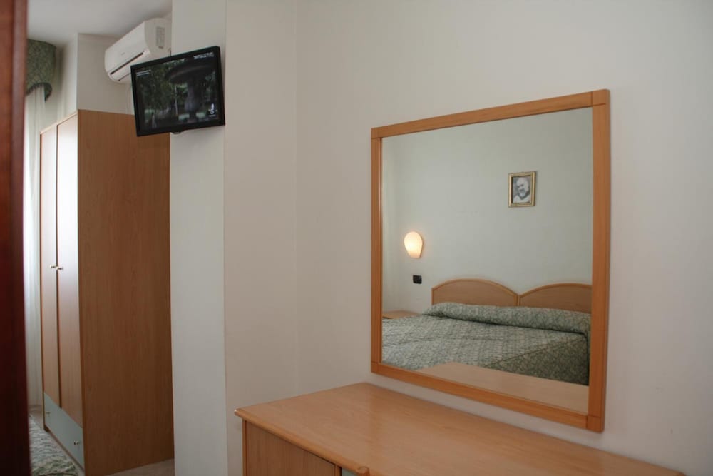 Фото Hotel Garden