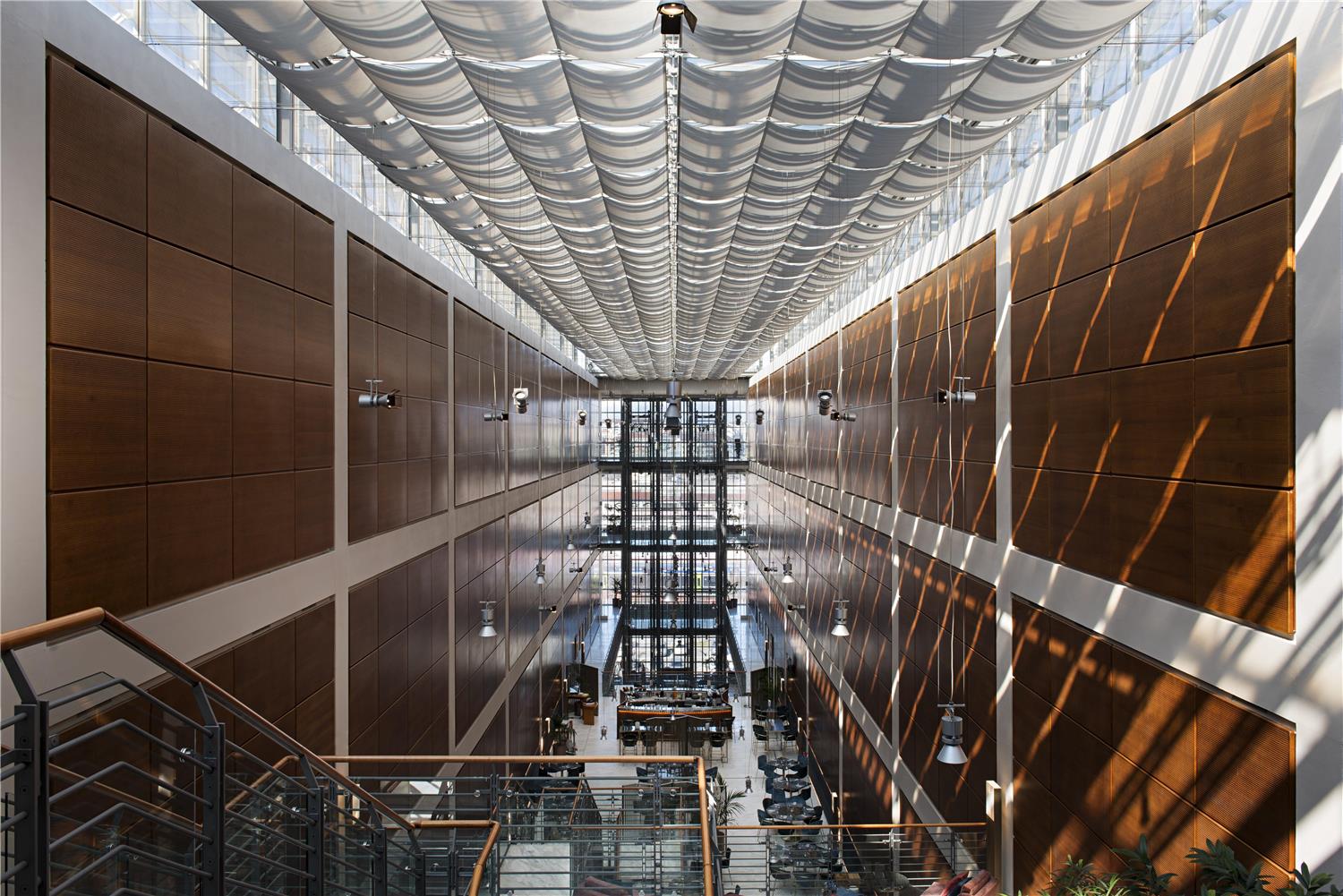 Фото DoubleTree by Hilton Turin Lingotto