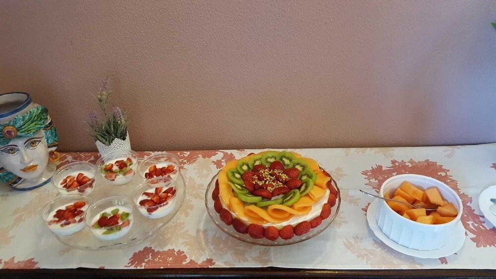 Фото La Collegiata Guest House